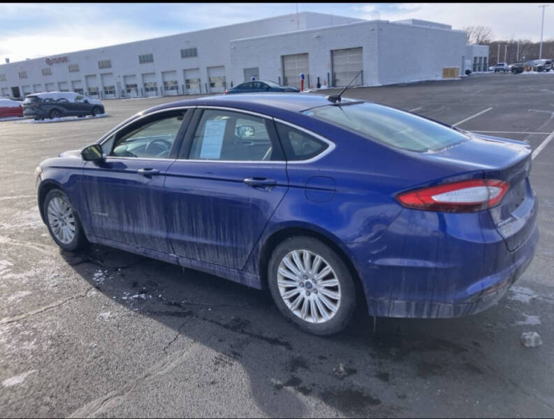 2013 Ford Fusion Hybrid SE