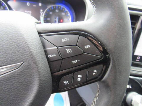 2023 Chrysler Pacifica Touring