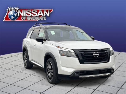 2025 Nissan Pathfinder Platinum
