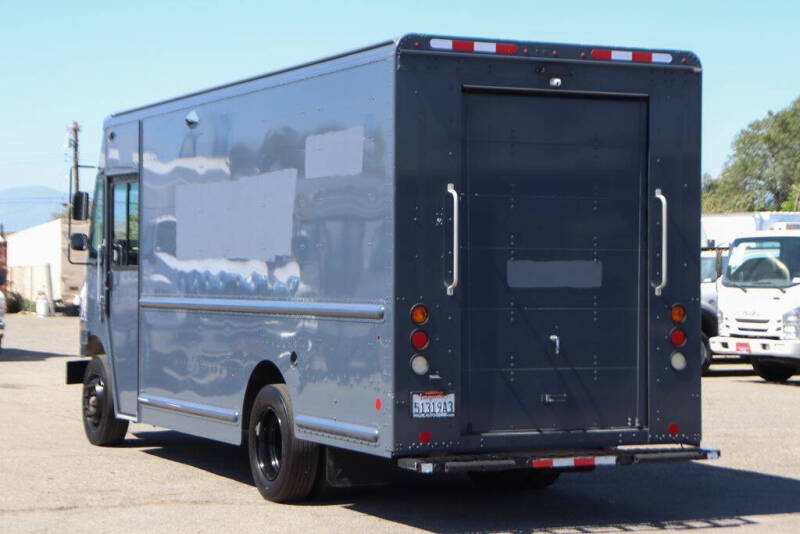 2020 Freightliner MT45 Chassis