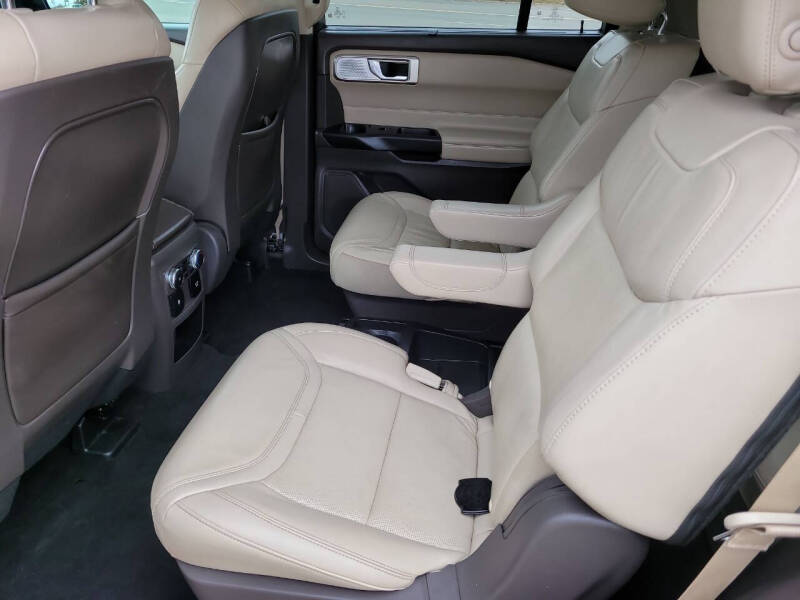 2020 Ford Explorer Platinum