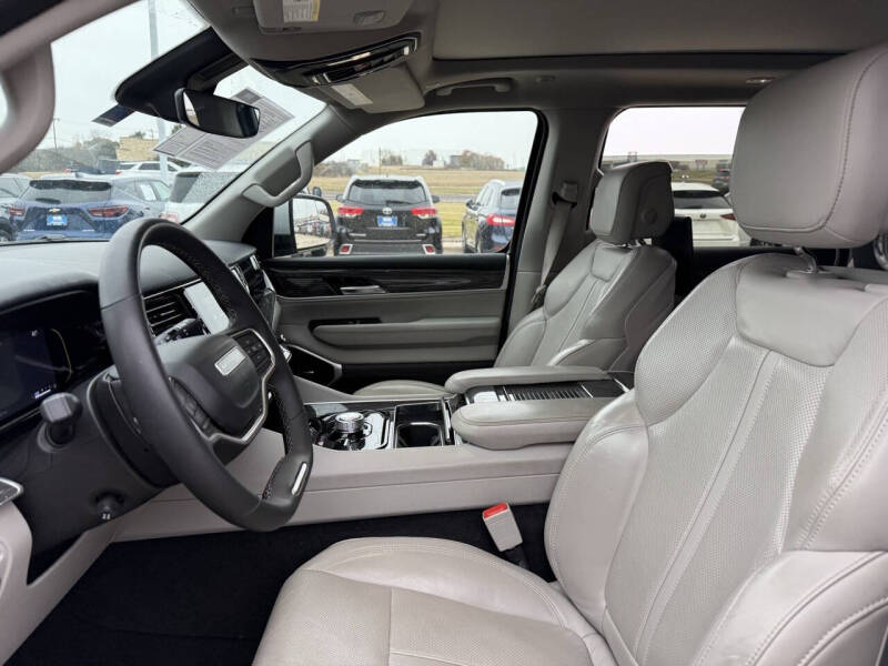 2022 Jeep Wagoneer Series II