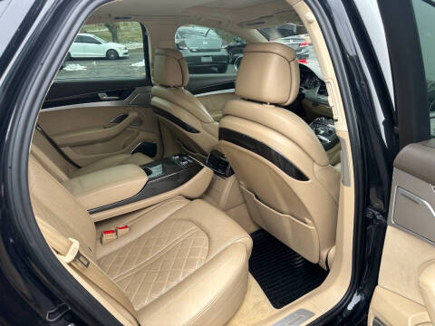 2015 Audi S8 4.0T quattro