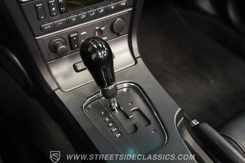 2004 Ford Thunderbird Deluxe