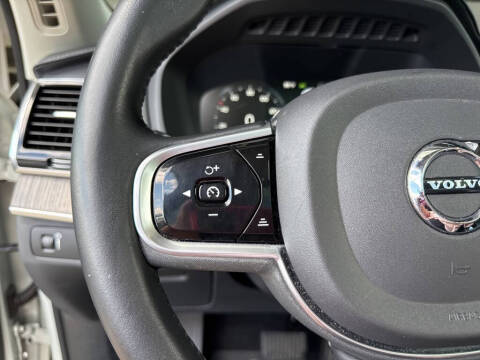 2022 Volvo XC90 T6 Inscription 7-Passenger