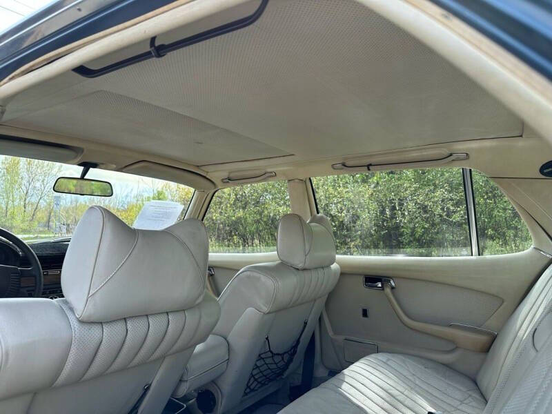 1975 Mercedes-Benz 450-Class