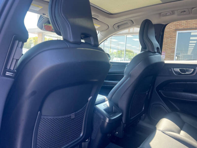 2023 Volvo XC60 B5 Core