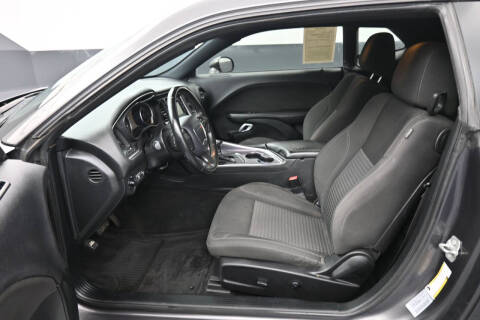 2017 Dodge Challenger SXT