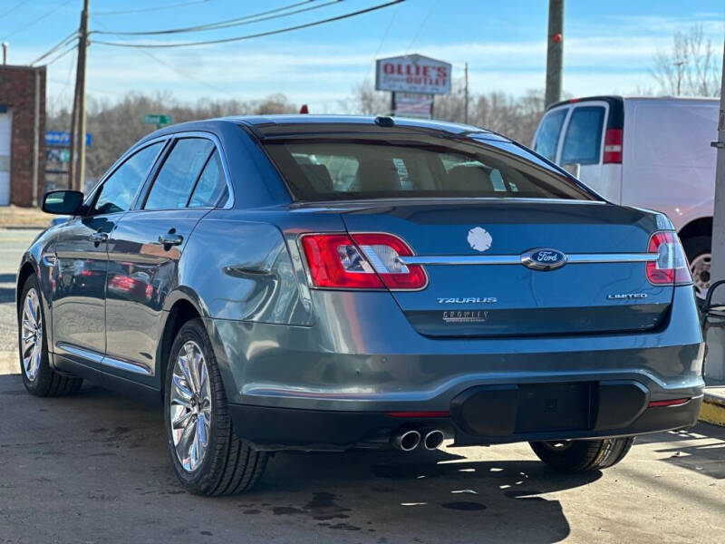 2010 Ford Taurus Limited