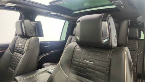 2023 Cadillac Escalade ESV Sport Platinum