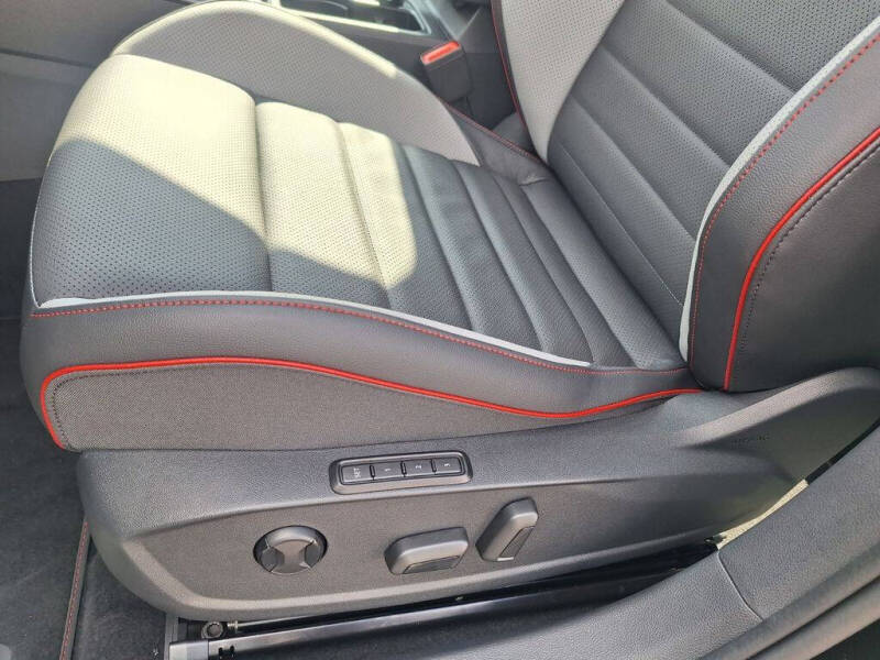 2026 Volkswagen Golf GTI SE