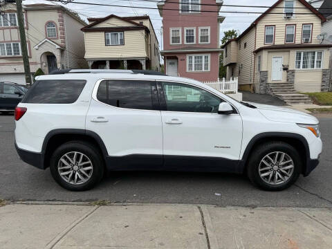 2017 GMC Acadia SLE-2