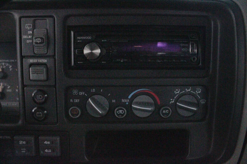 1999 Chevrolet Tahoe LS