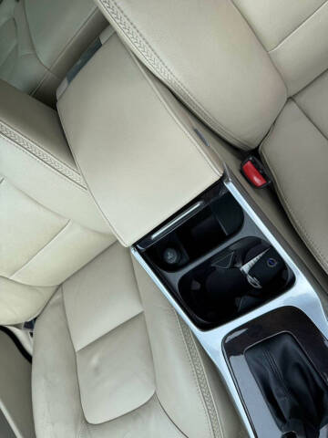 2016 Volvo XC70 T5 Premier