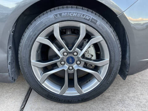 2020 Ford Fusion SEL