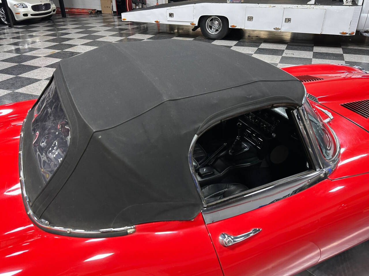 1970 Jaguar E-Type 40