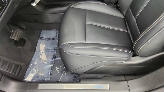 2024 Cadillac LYRIQ Tech