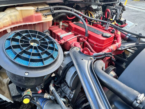 2017 Freightliner M2 106