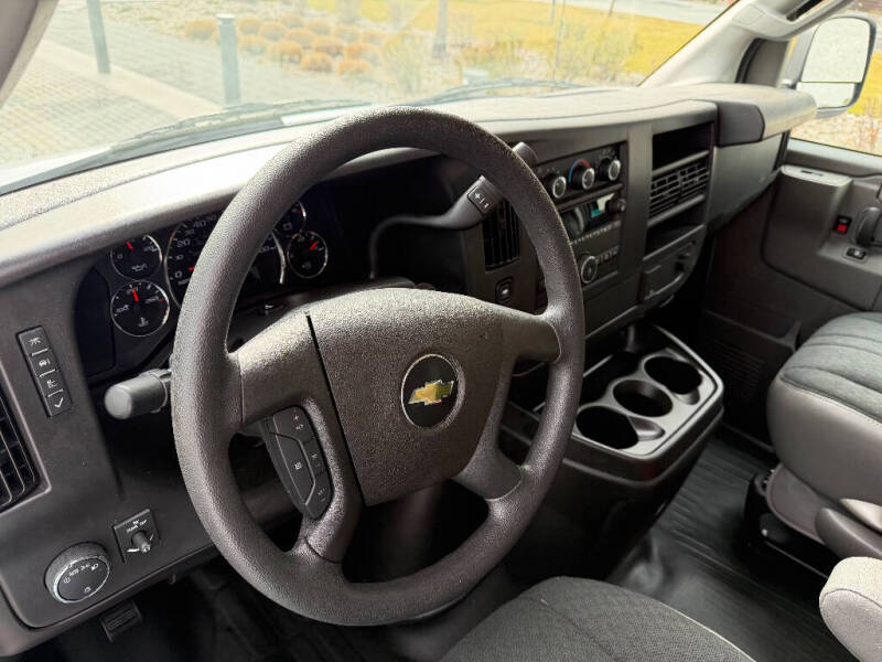 2024 Chevrolet Express 2500