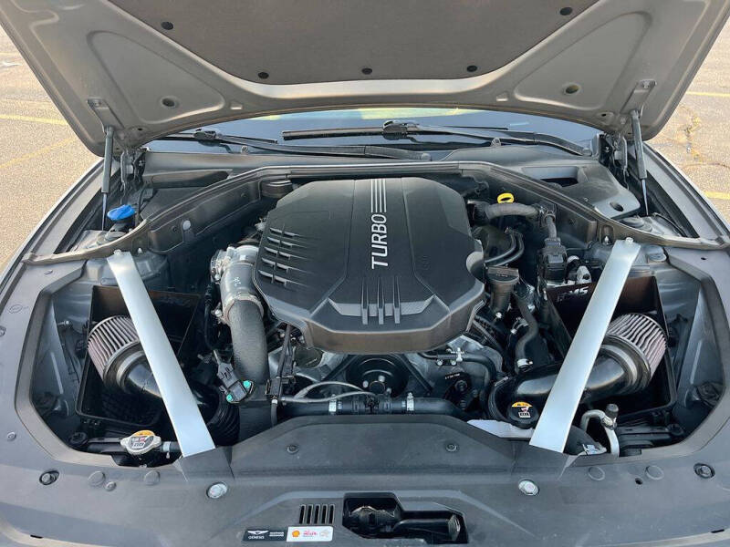 2022 Genesis G70
