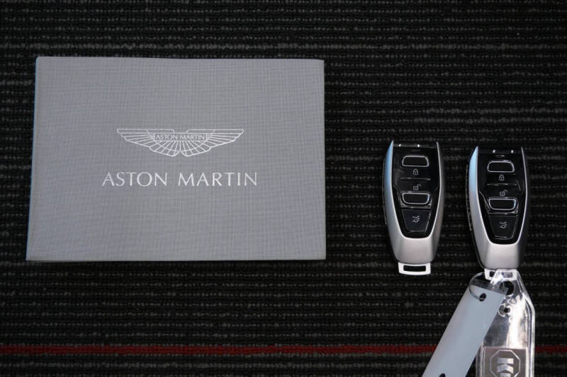 2023 Aston Martin DBX 707