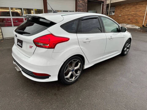 2017 Ford Focus ST