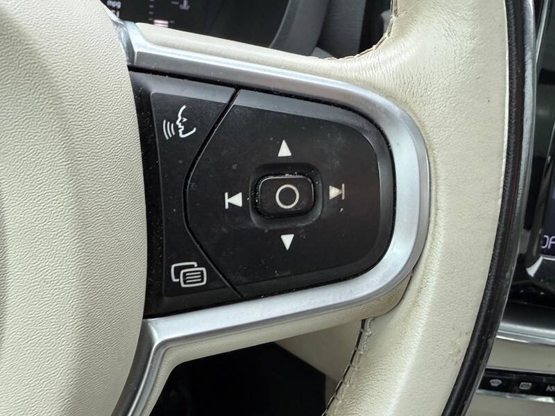 2019 Volvo XC60 T6 Momentum