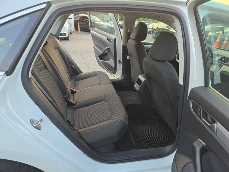 2016 Volkswagen Passat 1.8T S