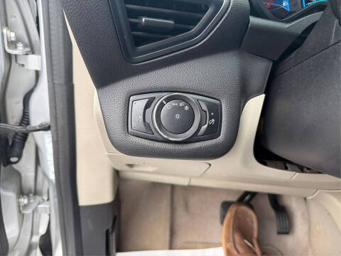 2015 Ford C-MAX Hybrid SE