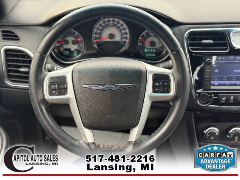 2012 Chrysler 200 Touring