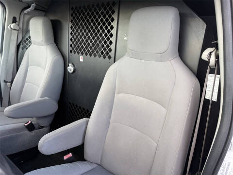 2014 Ford E-Series E-350 SD