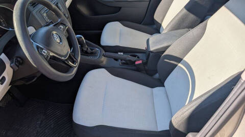 2015 Volkswagen Jetta