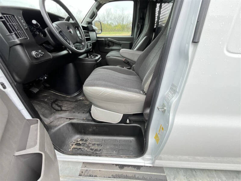 2024 GMC Savana 2500