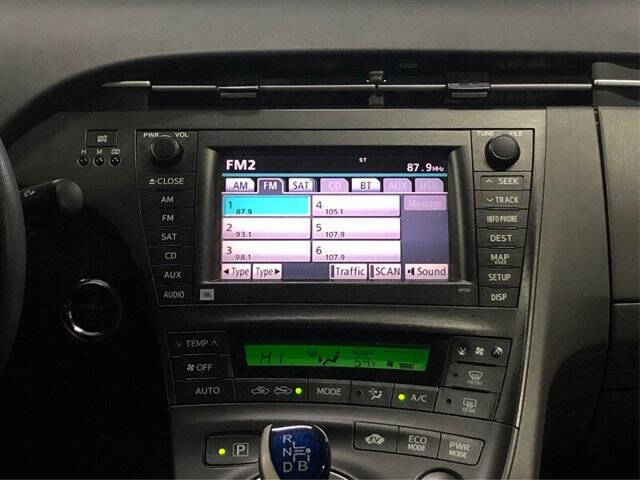 2010 Toyota Prius III