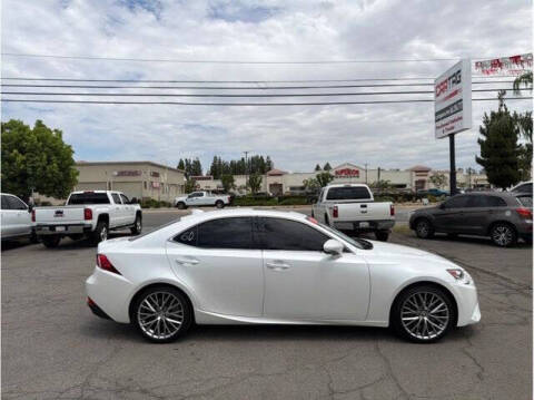 2016 Lexus IS 200t