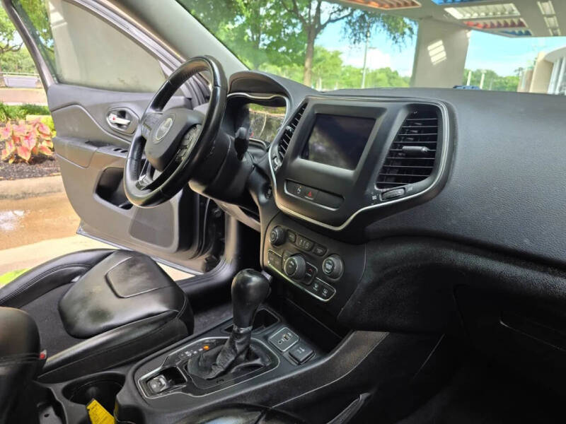 2019 Jeep Cherokee Altitude