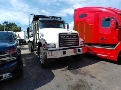 2016 Mack Granite