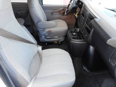 2017 Chevrolet Express LT 3500