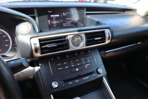 2016 Lexus IS 200t