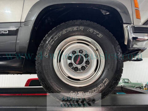 1999 GMC Suburban