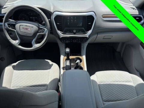2017 GMC Acadia SLE-2