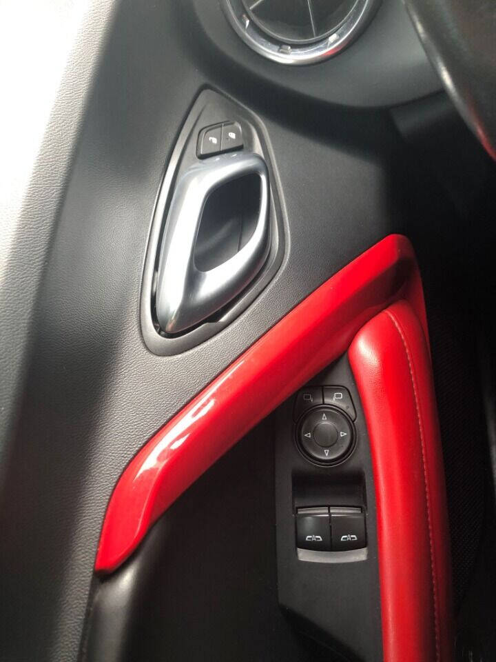 2018 CHEVROLET Camaro Coupe - $17,500