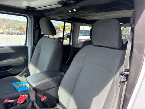 2024 Jeep Wrangler Sahara 4xe