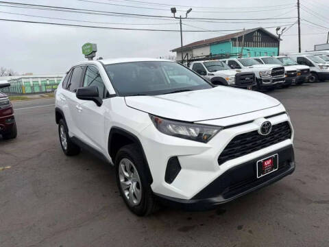 2022 Toyota RAV4 LE