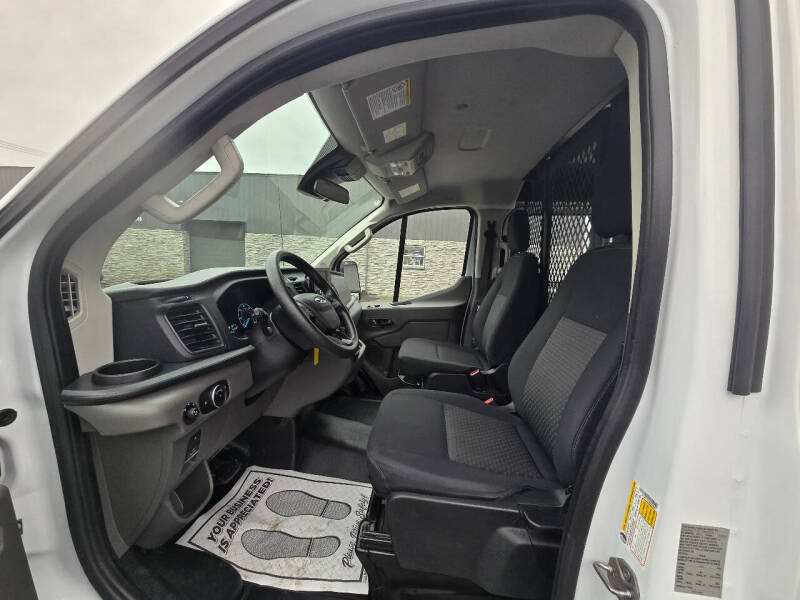 2024 Ford Transit 250