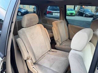 2006 Mazda MPV LX