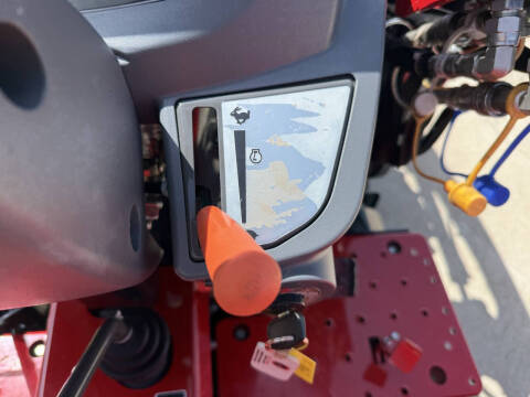 2023 MASSEY FERGUSON 1825E