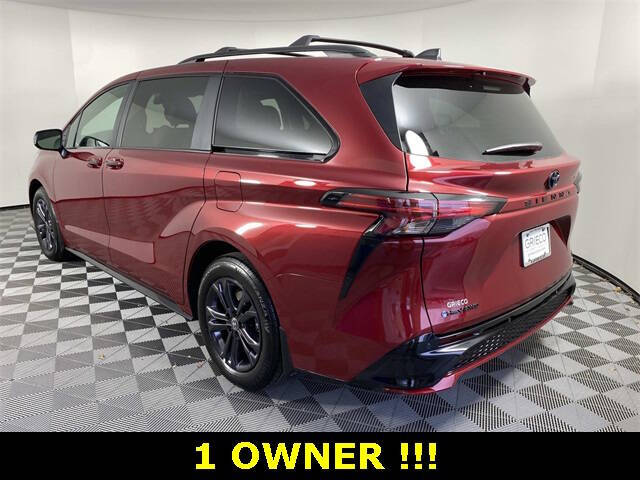 2025 Toyota Sienna XSE 7-Passenger