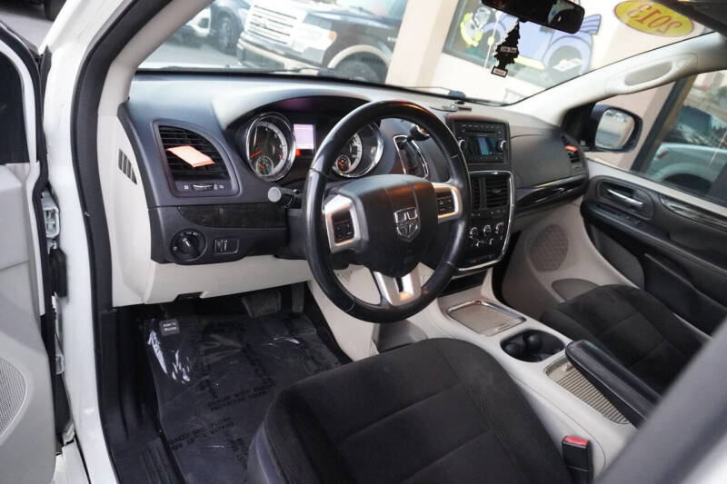 2013 Dodge Grand Caravan SXT