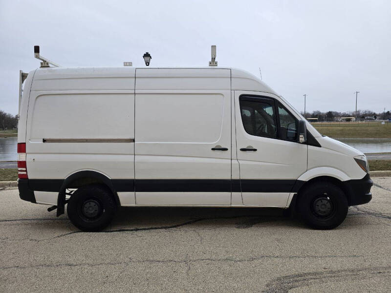 2017 Mercedes-Benz Sprinter WORKER Cargo Van Base photo 5